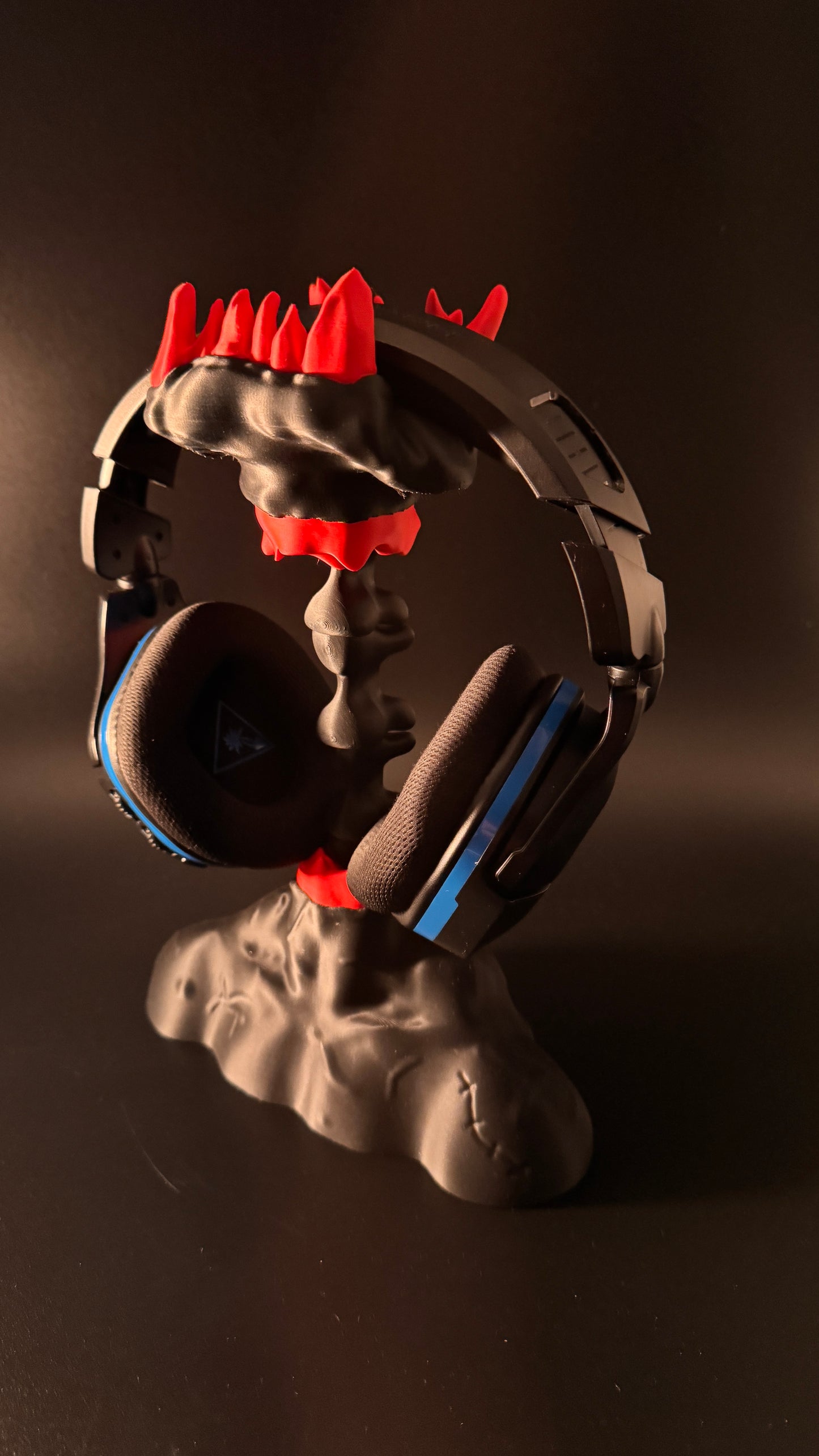 Gaming Kopfhörerhalter Monster Design - Headset Ständer - Lustiger & Ausgefallener Halter für Gaming Setup - Deko & Geschenk für Gamer - Kompatibel mit gängigen Gaming-Headsets